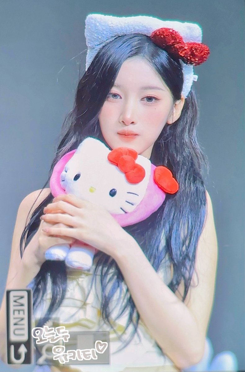 yukiyo_1106's tweet image. 프리뷰🐱 250725 케타포 대면팬싸

냥냥유키티❤️

#유키 #YUKI #毛利小雪 #ユキ #もうりこゆき
#퍼플키스 #PURPLE_KISS #パープルキス
#I_Miss_My #DOREMI