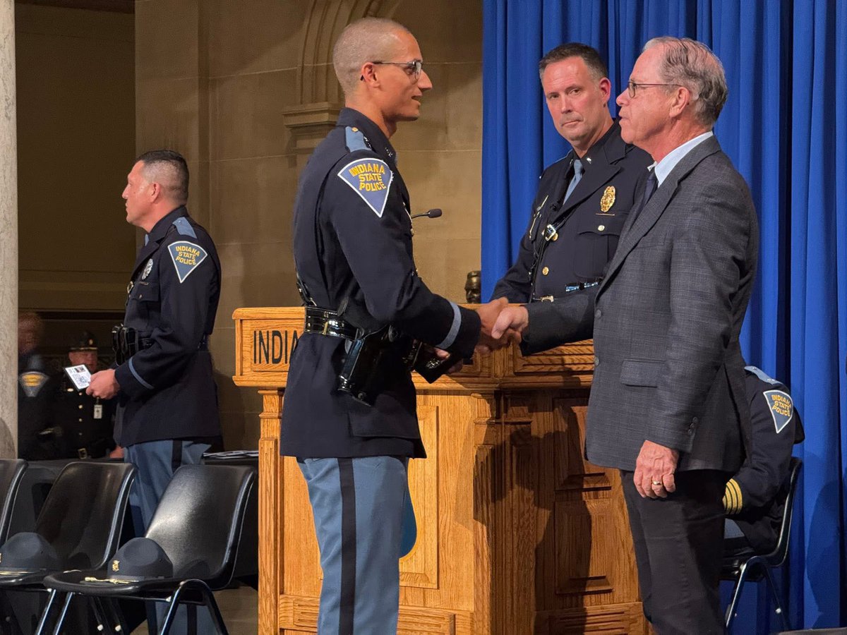 GovBraun's tweet image. Congratulations to @IndStatePolice’s newest graduates!
Law enforcement is a force of good. Know that you your Governor will always support you and your state government will stand behind you.
