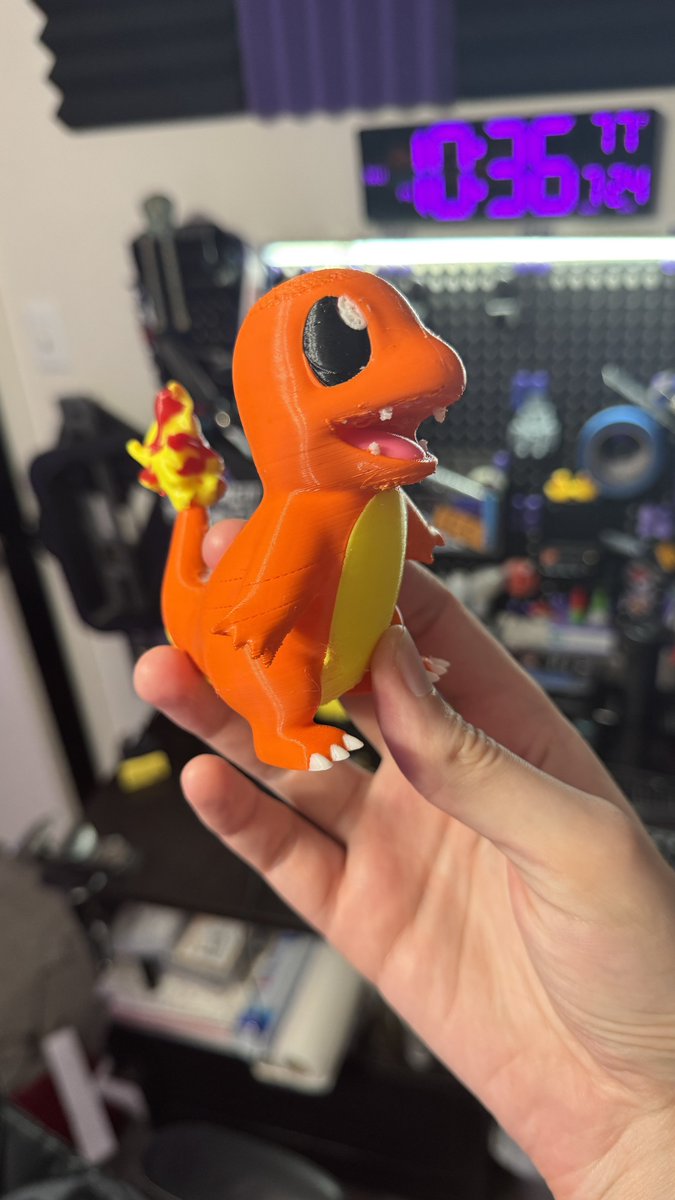 NeoKoi_Prints's tweet image. I need a 7th tool for PLA supports🤣
Couple extrusion issues, but Im printing at 110mm/s and this is only rated for 90. Time to slow it way down and try a hueforge