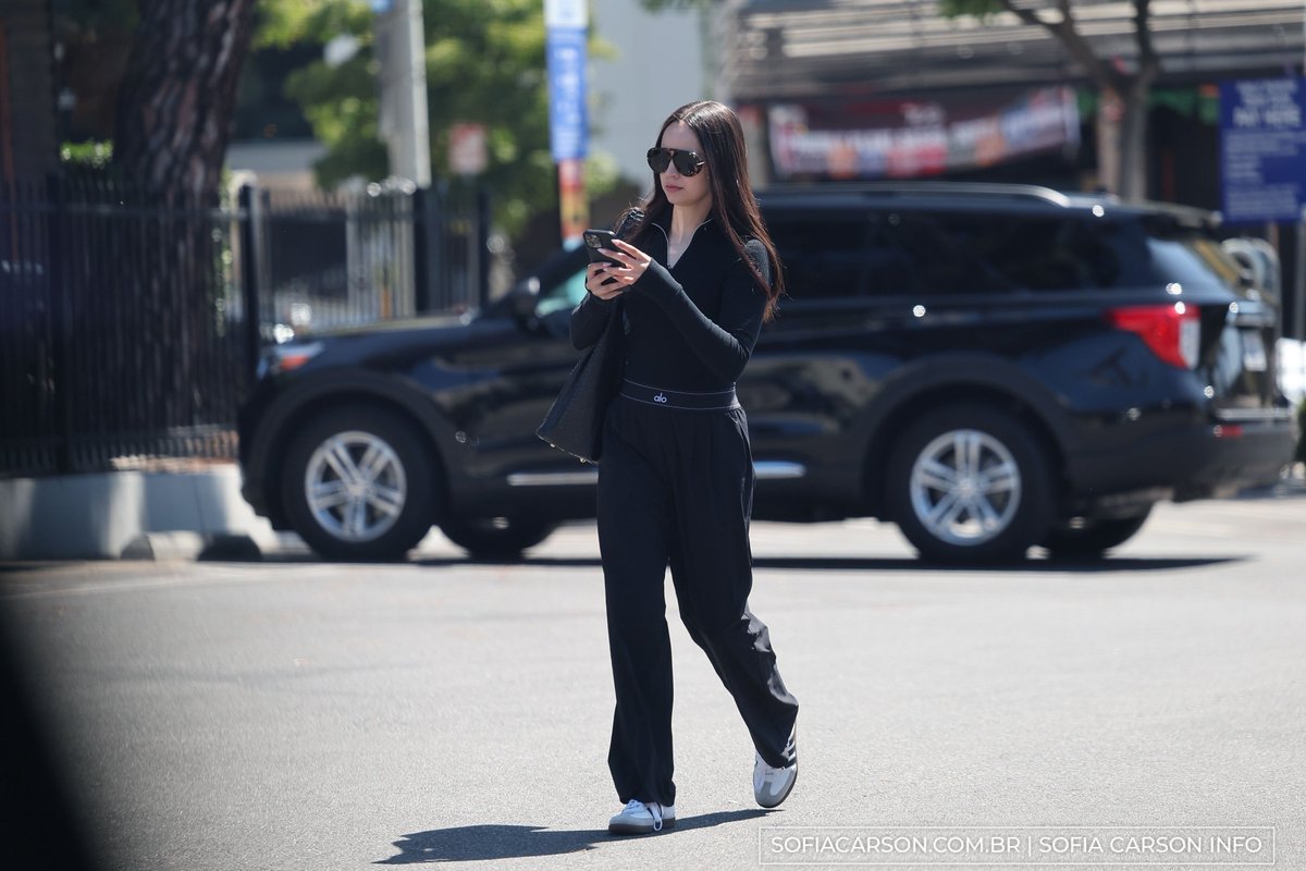 sofiacarsoninfo's tweet image. 📸 Novas fotos de Sofia Carson, ontem (24), saindo da academia em West Hollywood.
Mais imagens disponíveis em nossa galeria. Acesse!
🔗 bit.ly/46odBtX