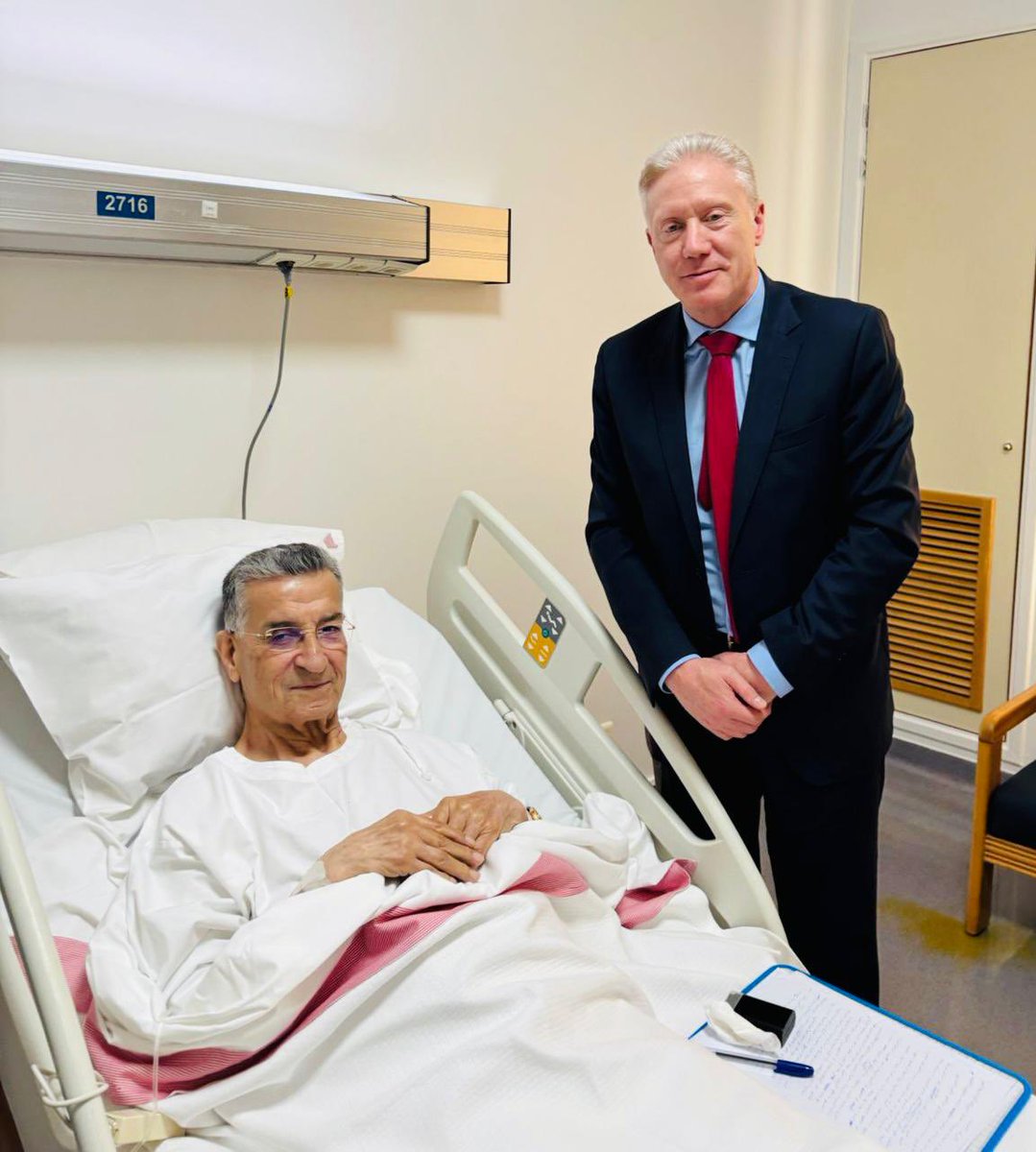 زرت بعد ظهر اليوم البطريرك الماروني الكاردينال مار بشارة بطرس الراعي في مستشفى أوتيل ديو، واطمأنيت إلى صحته بعد الوعكة الصحية التي ألمت به. وتمنيت له الشفاء العاجل وتمام العافية، وأن يعود قريبا إلى ممارسة دوره الكنسي والوطني.