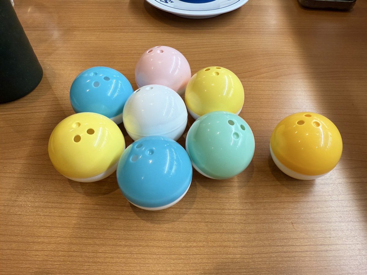 pon_070's tweet image. ドラゴンボールより集めたのに、フィギュア出ないんだけどー(´；ω；｀)

まぁ寿司皿貰えたし良いか(´-ω-)

#くら寿司
#ちいかわ