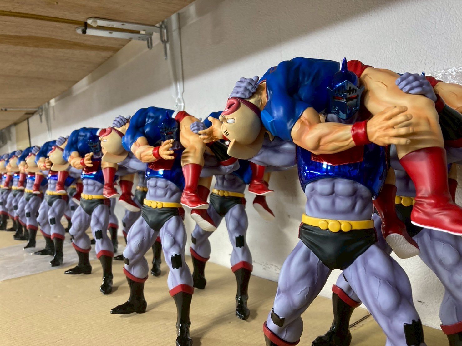 CCP タワーブリッジ 特別カラー 「キン肉マン」 CMC NO.41 Amazon