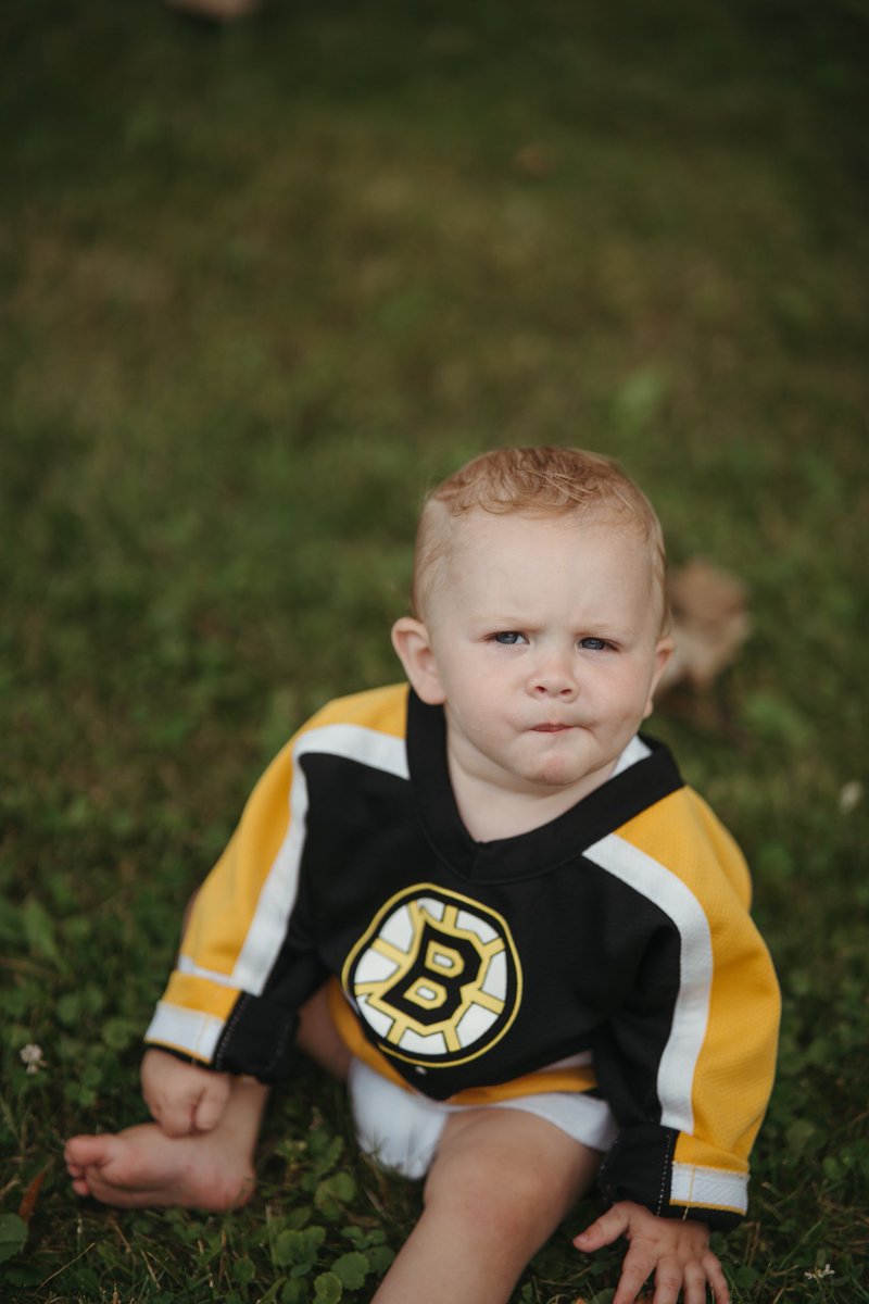 Rsqweezy's tweet photo. We did a Happy Gilmore themed photoshoot for my son's 1st birthday!! 

Happy Gilmore 2 Day 🎉 https://t.co/R63GzFmwoA