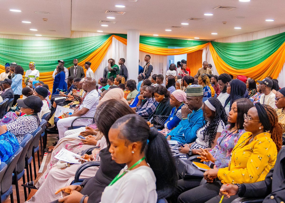 ayowisdom_'s tweet image. Today marks a significant milestone in our journey to secure the future of Nigeria’s youth in the digital space.
I was honoured to officially launch the Youth Data Protection Awareness and Training (YDPAT) program at the Shehu Musa Yar’Adua Centre in Abuja. This initiative is…