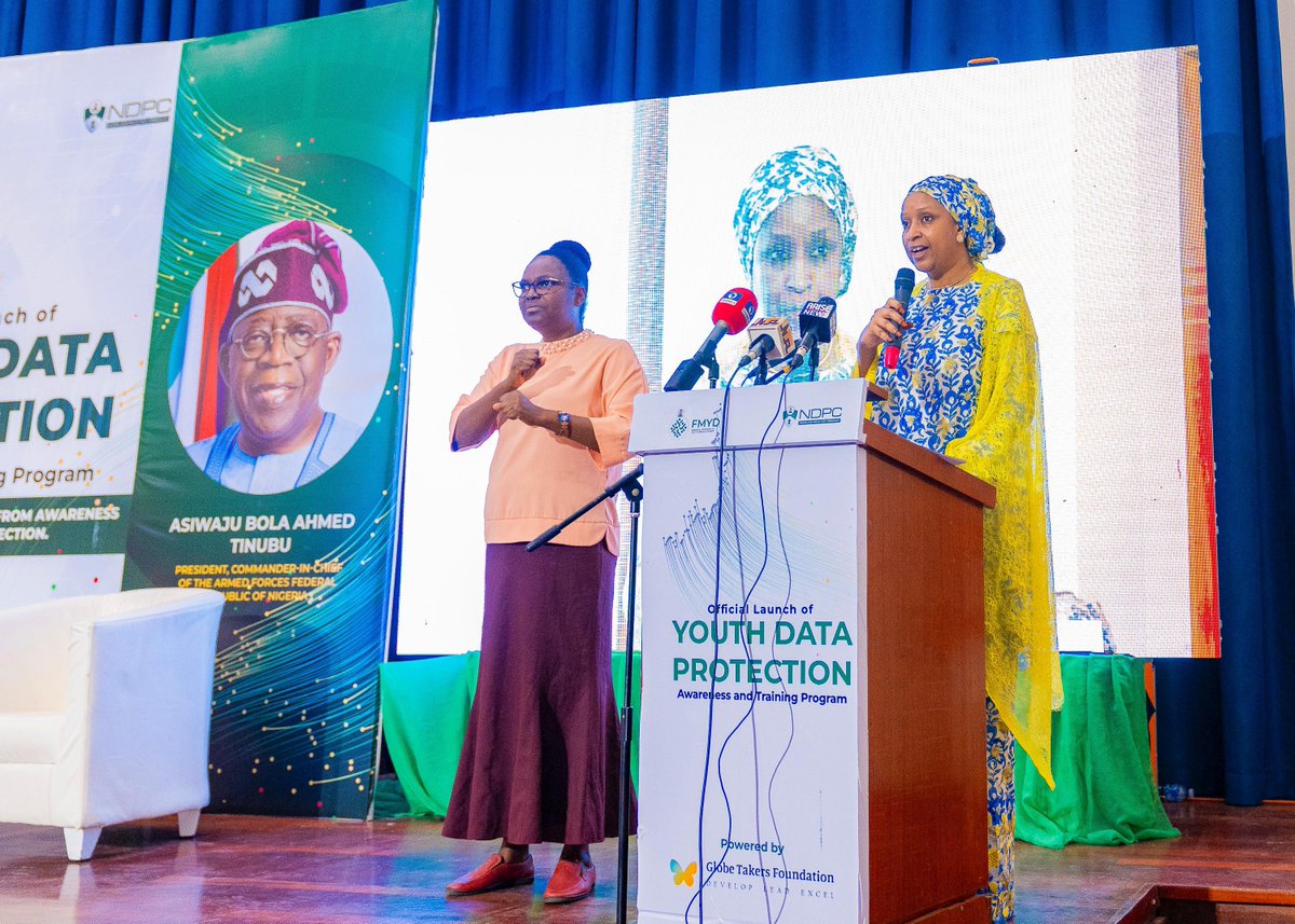 ayowisdom_'s tweet image. Today marks a significant milestone in our journey to secure the future of Nigeria’s youth in the digital space.
I was honoured to officially launch the Youth Data Protection Awareness and Training (YDPAT) program at the Shehu Musa Yar’Adua Centre in Abuja. This initiative is…