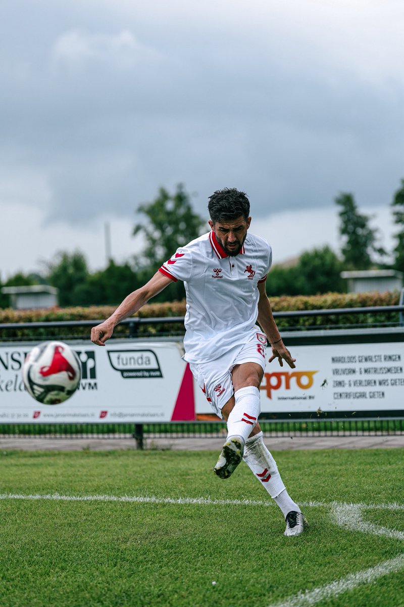 Samsunspor's tweet image. 📷 Almere City ile oynadığımız hazırlık maçından kareler!
#SAMvALM #FriendlyGame #HazırlıkMaçı