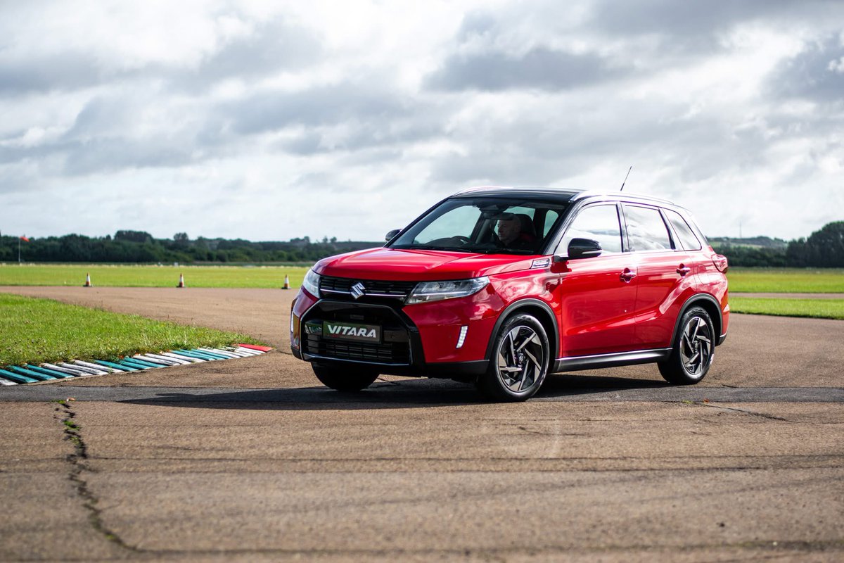 FocusMotorStore's tweet photo. 🚗Suzuki Vitara
Manual: 1.4L Mild Hybrid
Auto: 1.5L Hybrid
From £27,299 OTR

🎨Single &amp; Dual-tone colours
📱Wireless CarPlay
🧠Driver Monitoring 
🗺️SatNav
🚦Adaptive Cruise
🛣️Lane Assist

Style + Tech = Vitara. Ready to drive? https://t.co/Qm5b9qnecc