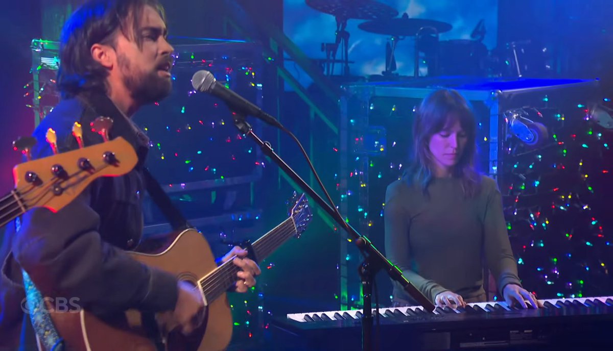 tecoapple's tweet image. 🎧 Alex G levou o single "Afterlife" para o palco do 'The Late Show with Stephen Colbert'.
🔗 youtu.be/cBq-dA_QMPs
➕ Alex G: tecoapple.com/tag/alex-g/