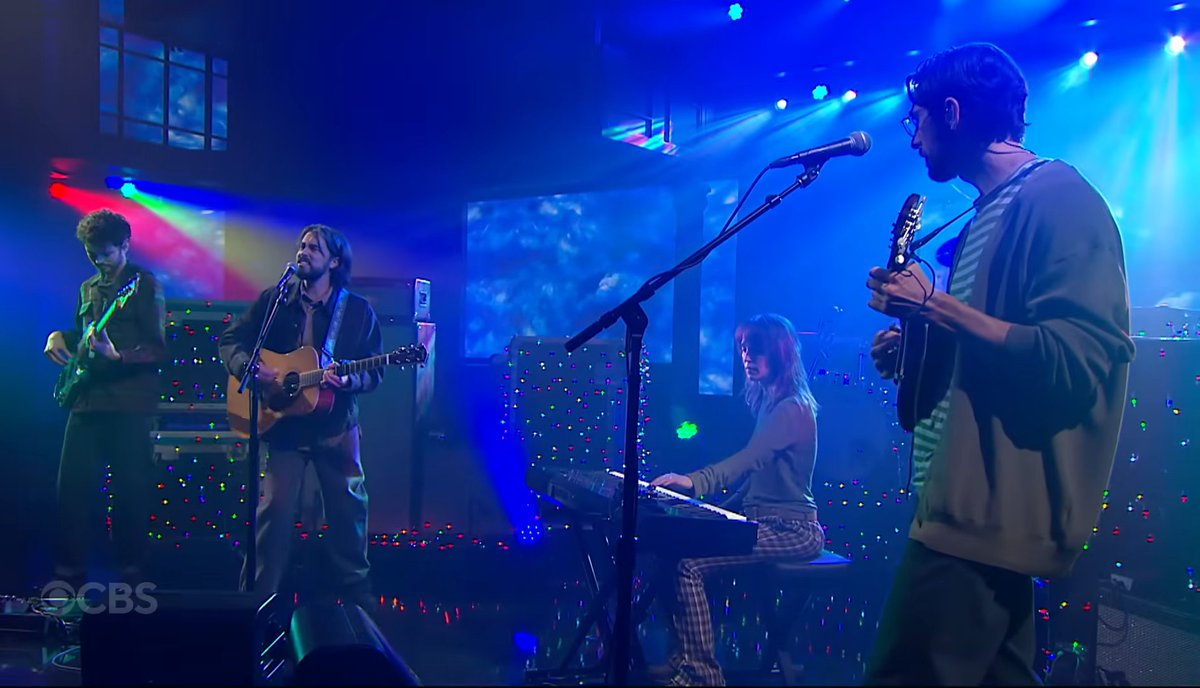 tecoapple's tweet image. 🎧 Alex G levou o single "Afterlife" para o palco do 'The Late Show with Stephen Colbert'.
🔗 youtu.be/cBq-dA_QMPs
➕ Alex G: tecoapple.com/tag/alex-g/