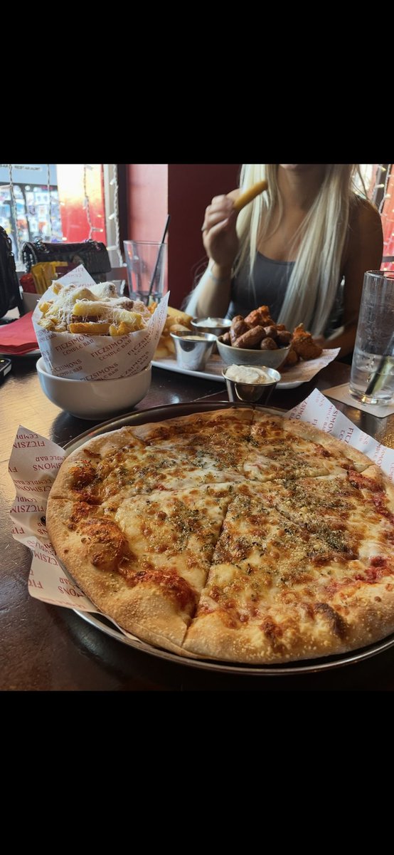 Feed me, Spoil me, Stay broke. That’s your job, pay up 🖤🍴 #spoilme #tribute