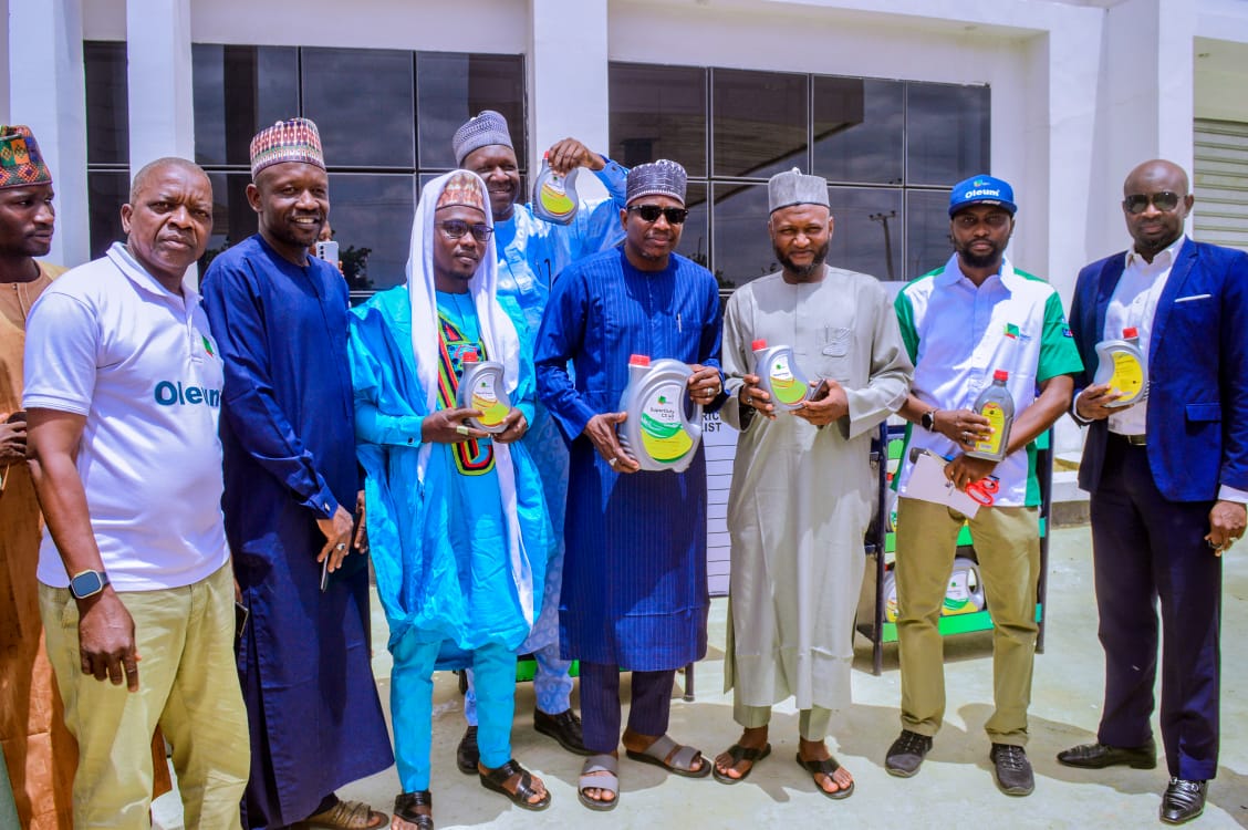 nnpclimited's tweet image. New Retail Station Alert
Hello Kano! Our new station at Rijiyar Lemu officially opened on July 10, 2025.
To celebrate, we treated some of our first customers to free fuel as a thank-you for the warm welcome.
Stop by for quality fuel, reliable service, and a smooth experience…