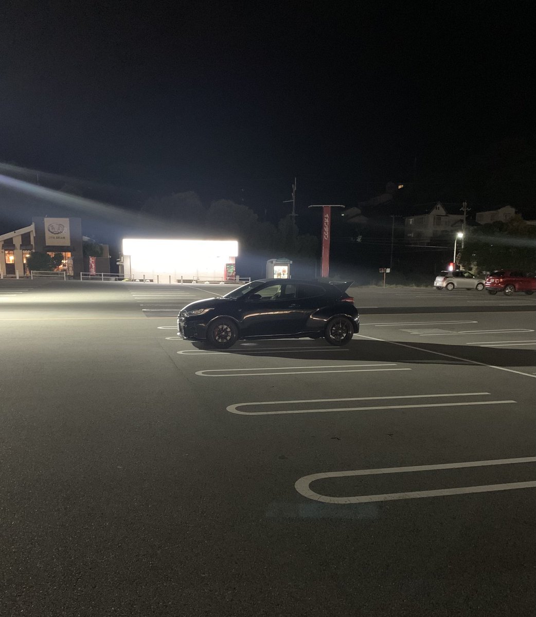 oimoex's tweet image. しごおわドライブ
夜行バスの運転手ばっかり運転ズルかった為