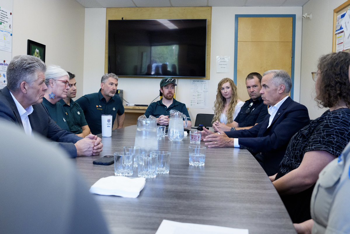 Two years ago, my hometown of Fort Smith had to be evacuated due to wildfires.
 
The team at Parks Canada Fire Management and the NWT government Fire Operations department help keep their communities safe every day. We discussed resilience, adaptation, and coordination, and I had