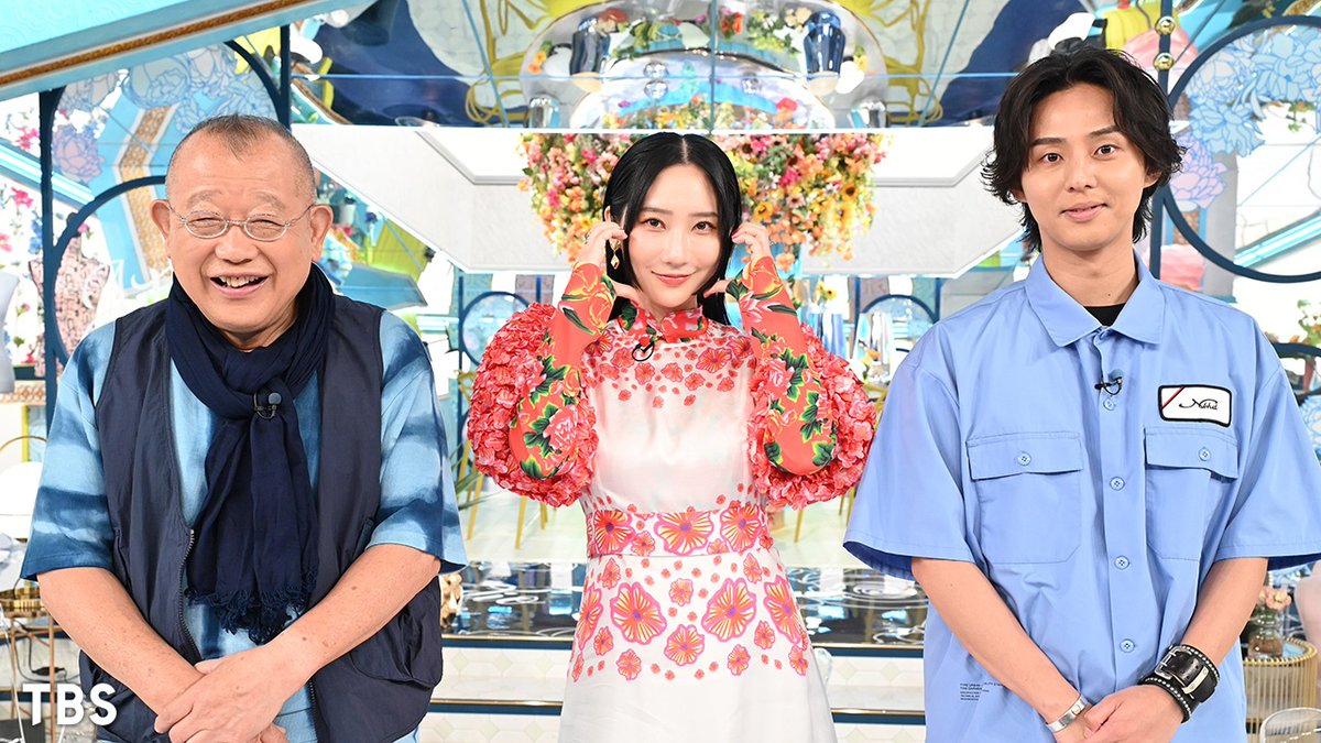 tbs_pr's tweet image. この後よる11時からは『A−Studio+【ファーストサマーウイカ】吉高由里子&高校時代の仲間に取材』。
@a_studio_tbs
▽地元・大阪の劇団レトルト内閣のメンバーに取材▽ドラマ共演者・吉高由里子に取材▽高校時代の軽音楽部の仲間たちに取材▽BiSプロデュー…
#tbs