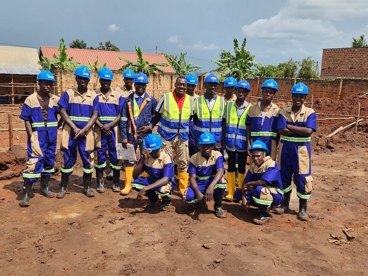 EngEmmanuelT's tweet photo. Progress vs goal
#kirinya project https://t.co/r8voEBHJgN
