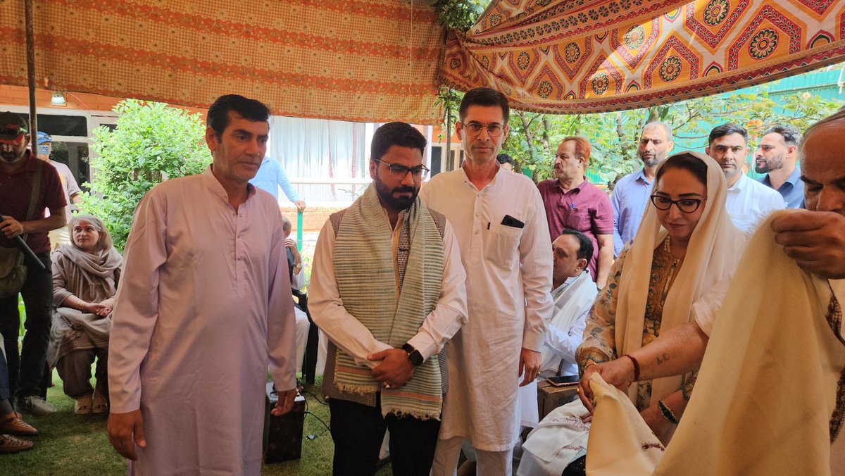 TheSkandar's tweet image. Honoured by party leaders on my re-nomination as BJP State Co-Media Incharge for J&K. Grateful to the party high command at the Centre and in the State for once again reposing their faith in me.