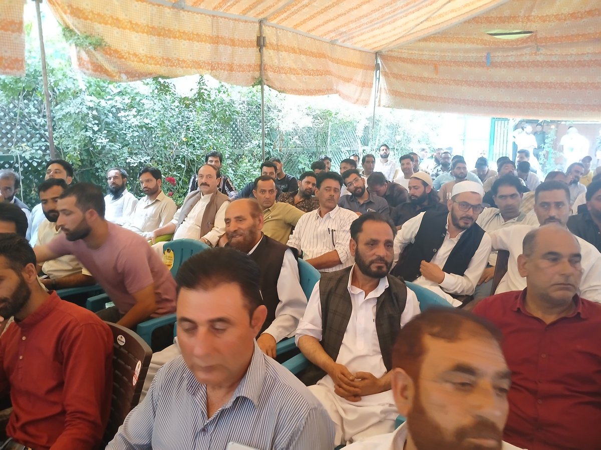 TheSkandar's tweet image. Honoured by party leaders on my re-nomination as BJP State Co-Media Incharge for J&K. Grateful to the party high command at the Centre and in the State for once again reposing their faith in me.