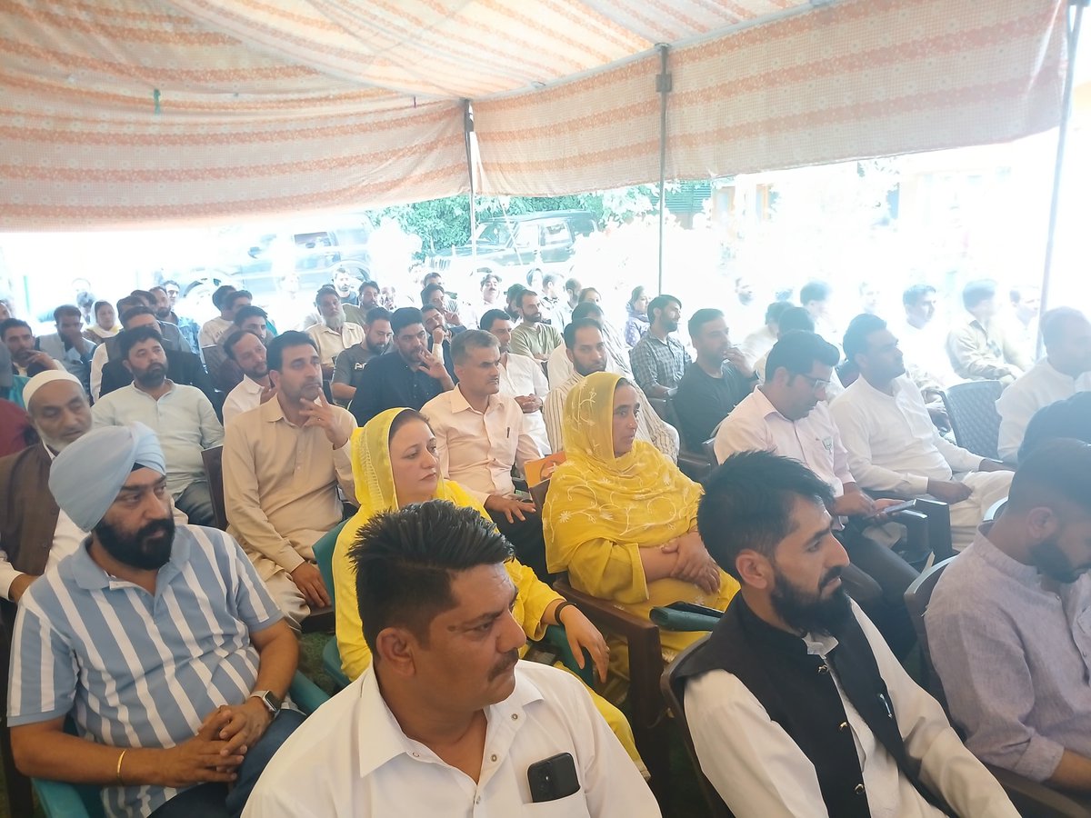 TheSkandar's tweet image. Honoured by party leaders on my re-nomination as BJP State Co-Media Incharge for J&K. Grateful to the party high command at the Centre and in the State for once again reposing their faith in me.