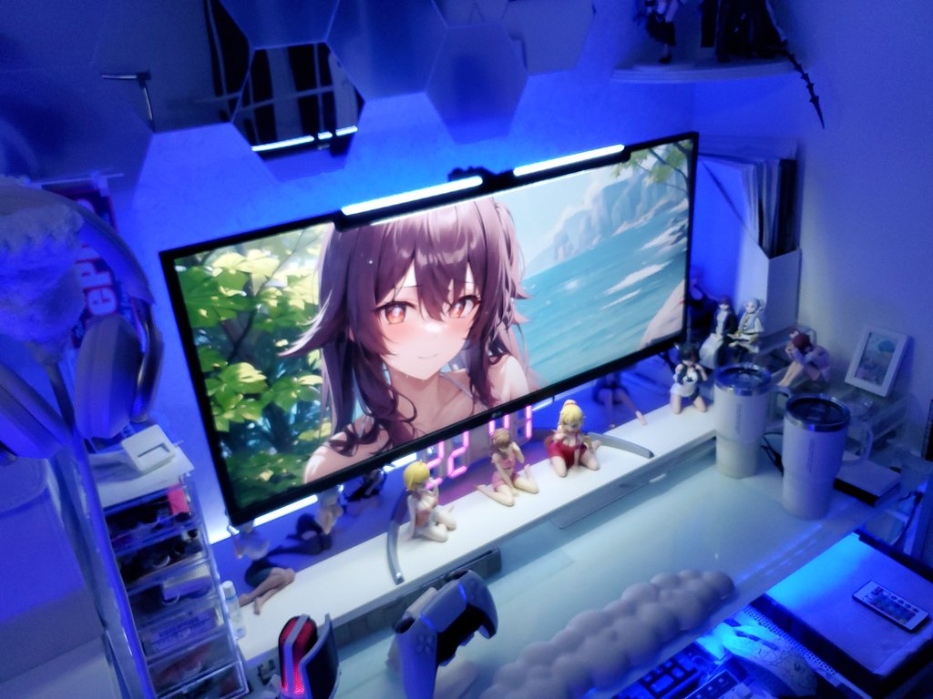SSugoiyan's tweet image. 今日は水着胡桃ちゃん( *´艸｀)
今日はまだ涼しい(*´∀｀*)
#desksetup