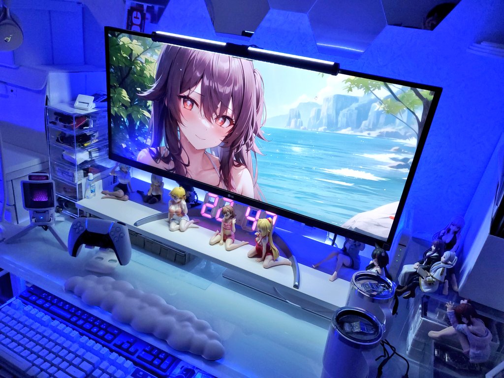 SSugoiyan's tweet image. 今日は水着胡桃ちゃん( *´艸｀)
今日はまだ涼しい(*´∀｀*)
#desksetup