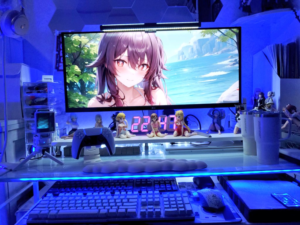 SSugoiyan's tweet image. 今日は水着胡桃ちゃん( *´艸｀)
今日はまだ涼しい(*´∀｀*)
#desksetup
