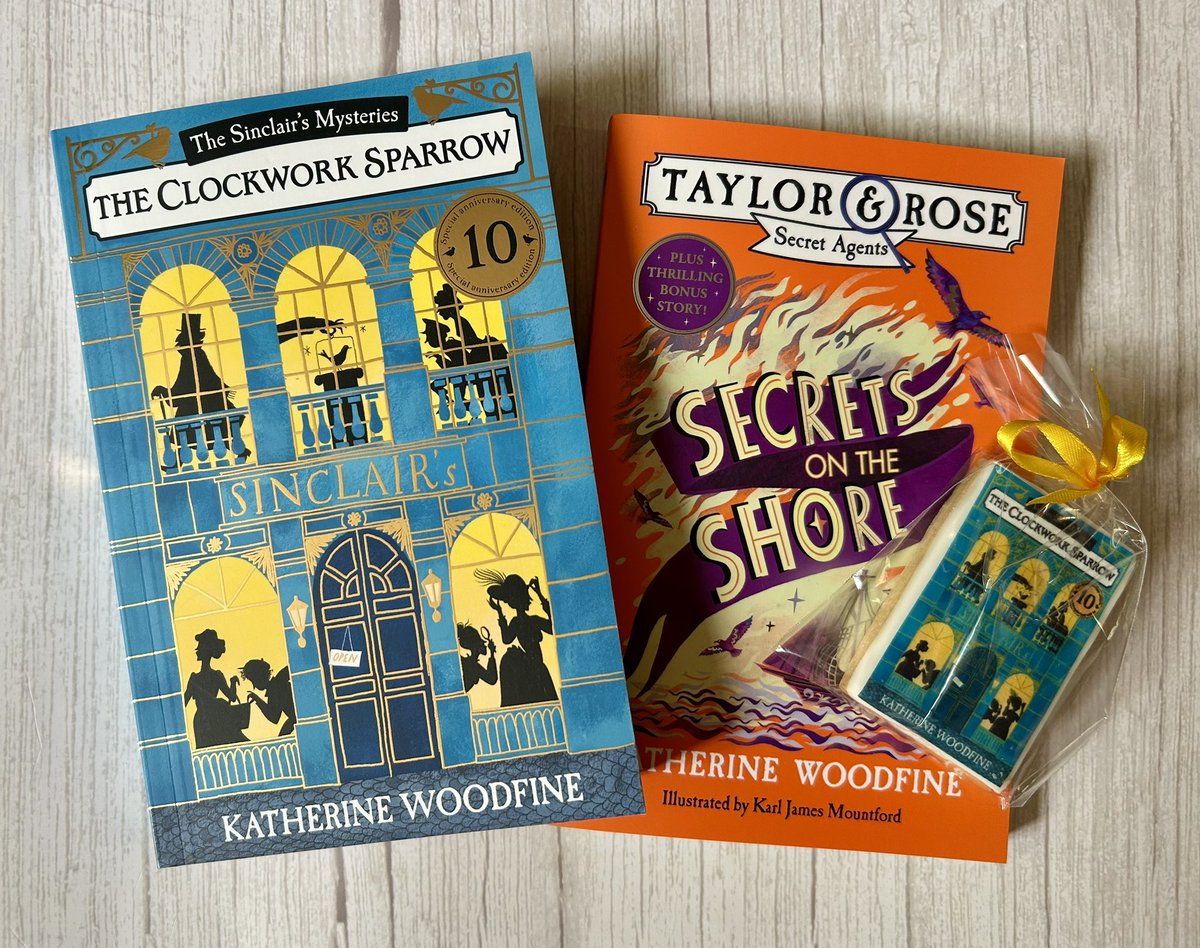 BookSuperhero2's tweet image. I was very sad to miss the 10th birthday celebration of the rather wonderful #TheClockworkSparrow by @followtheyellow but this gorgeous box of goodies almost made up for it! Thank you @FarshoreBooks & @mbadeane - Secrets on the Shore will be coming on holiday with me 😀