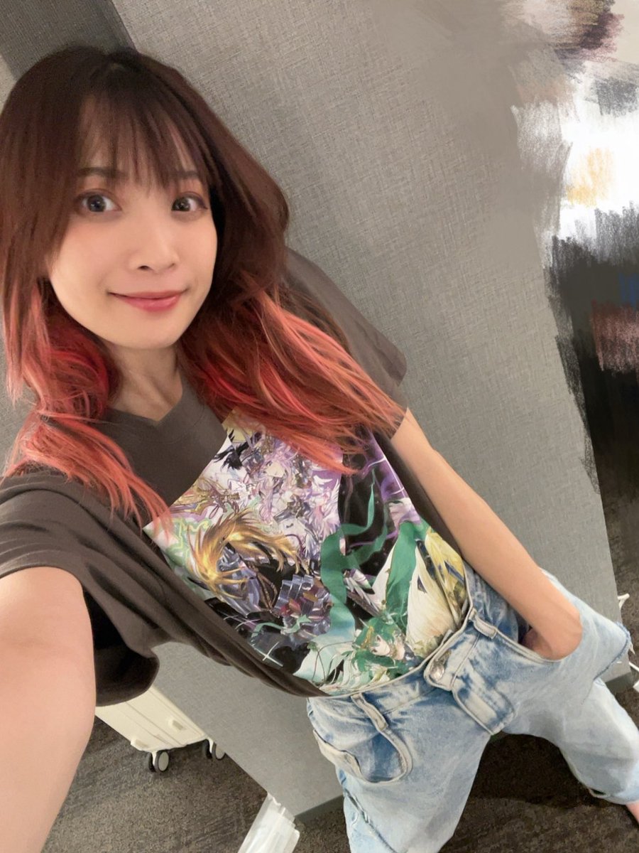mayn_tw's tweet image. えー!このチャコールTシャツもかわいー!!🩶🩶
現地リハでした!通しリハ!
ぬをー!!ひろいー!!うれしー!!
明日楽しみすぎ!!
#ギャラクシーライブ
