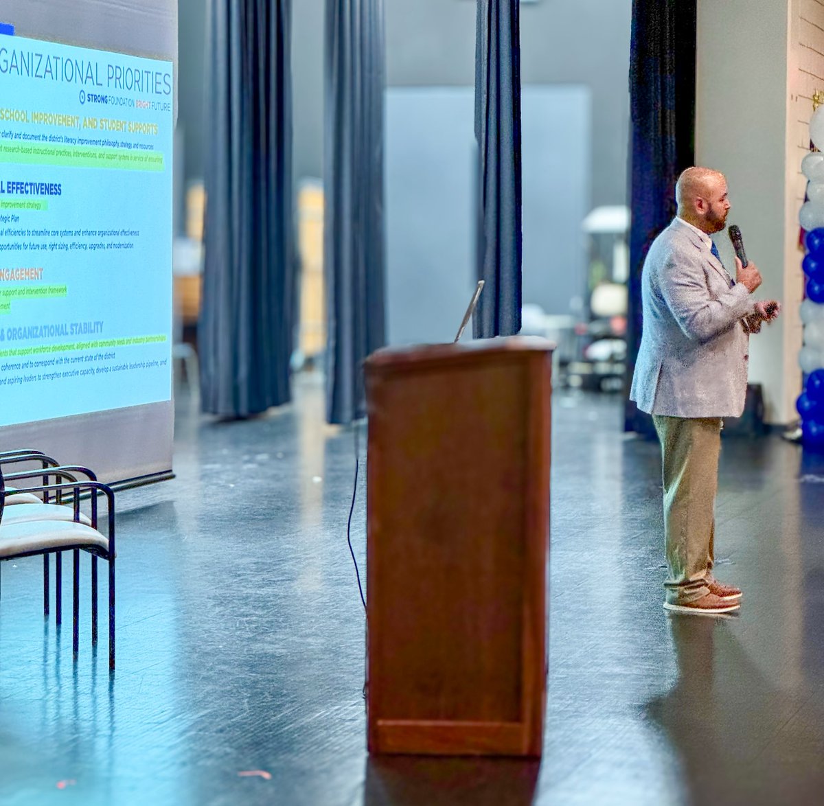shannonjbuff's tweet image. This morning, @HammockEdu welcomed the @Newton_High faculty and staff and shared @NewtonCoSchools’ 2025–2026 organizational priorities. We’re excited to watch the NHS Rams continue to rise this school year! Welcome back, teachers! #SpiritPrideExcellence