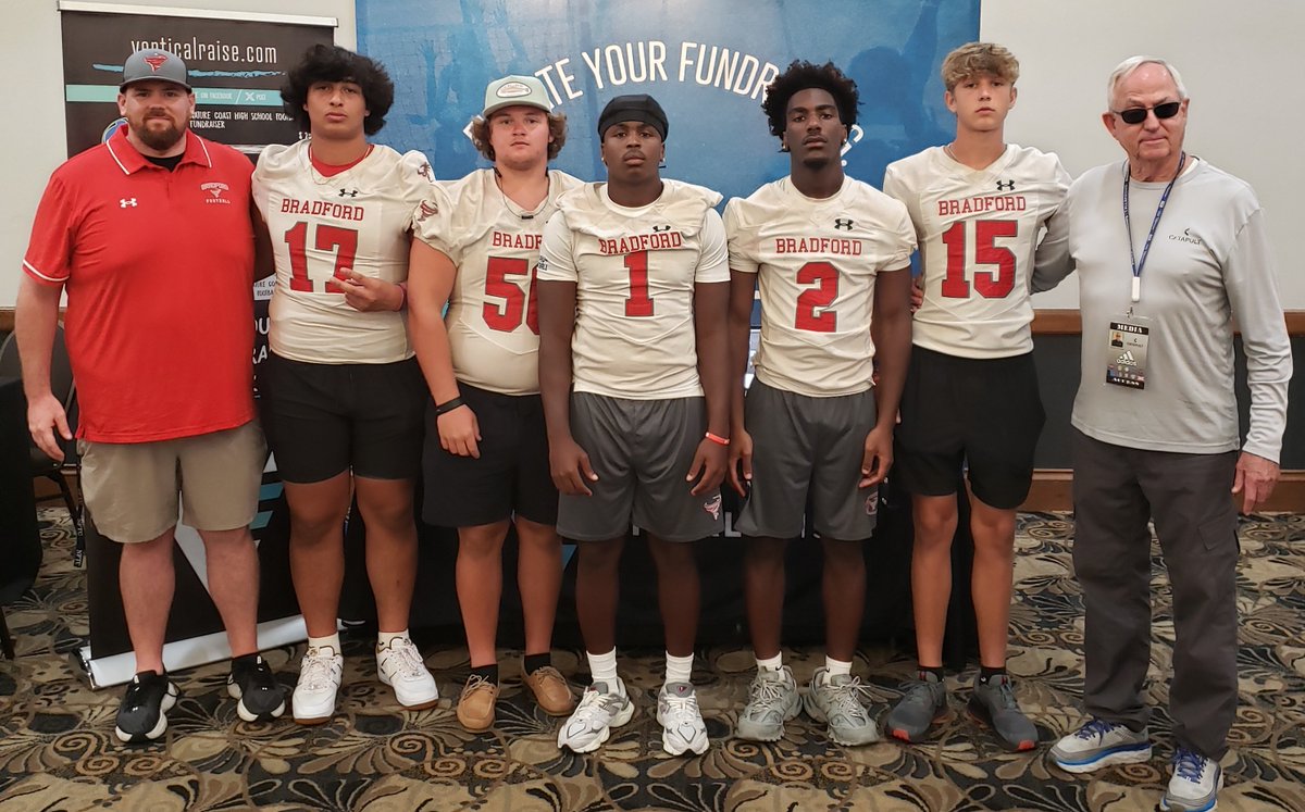 Dwight_XOS's tweet image. Props to Joshua Wilson of @FlaHSFootball for running the North Central Florida Media Day 2025! Pic 1 is HC Cornelius Ingram of the many State Champions Hawthrone Hornets. Pic 2 State Champion and shut out masters HC Jamie Rodgers Bradford Tornadoes. Pic 3 is Mark Whittemore HC…