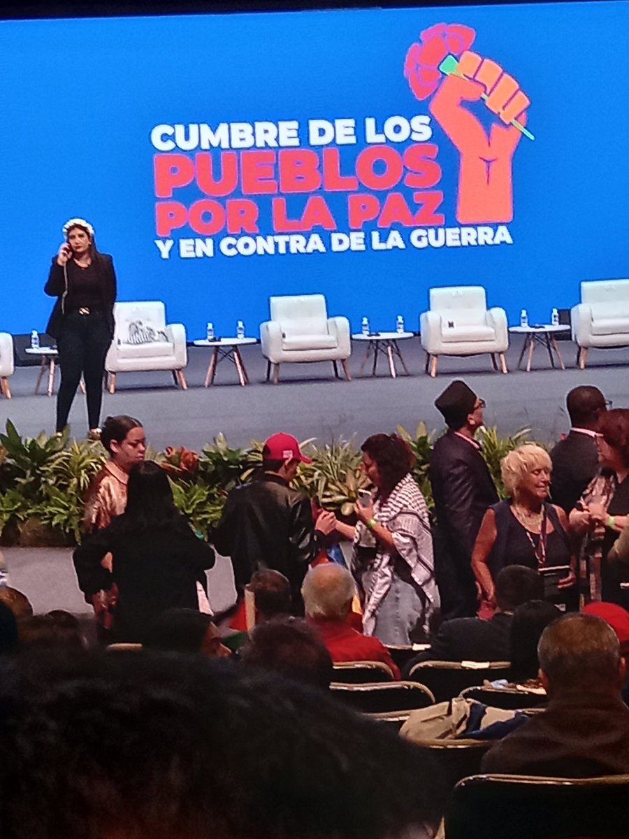 AbelPrieto11's tweet image. Ahora, en Caracas, en el Teatro Teresa Carreño, está a punto de inaugurarse la Cumbre de los Pueblos por la Paz y en contra de la Guerra. #NoAlFascismo