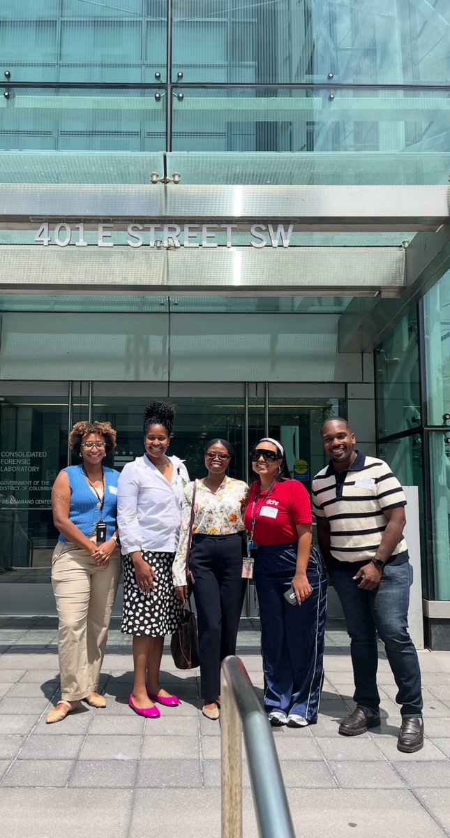 OVSJG_DC's tweet image. OVSJG’s staff &amp;amp; summer interns toured both the Office of Chief Medical Examiner &amp;amp; @DCDFS to learn about the agencies &amp;amp; the programs that OVSJG funds to support DC residents. They gained information on how their work supports the public safety &amp;amp; justice cluster. #saferstrongerDC