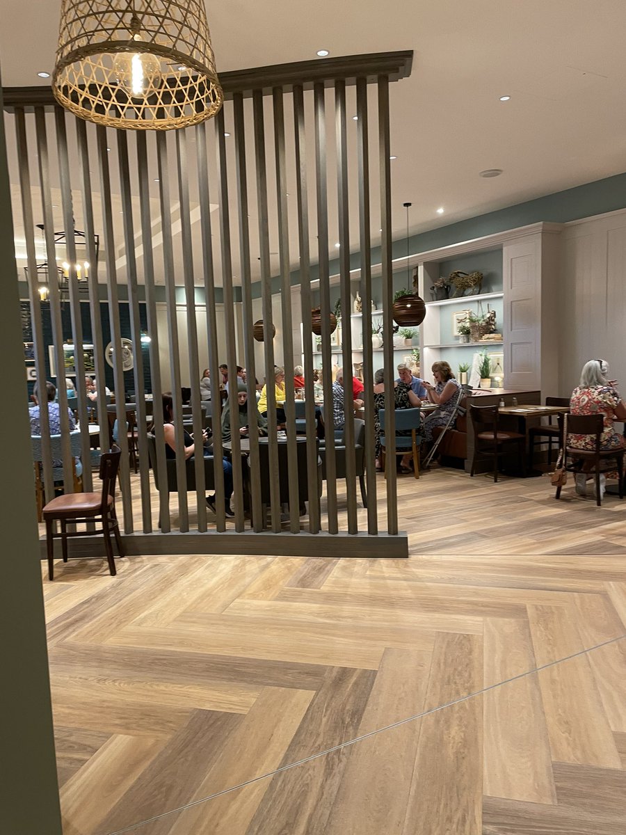 adelegeras's tweet image. The new Greenhouse Café at @Scotsdales in Great Shelford is really lovely! @AnneMStott told me so and it’s true! Alert for all Cambridge people.