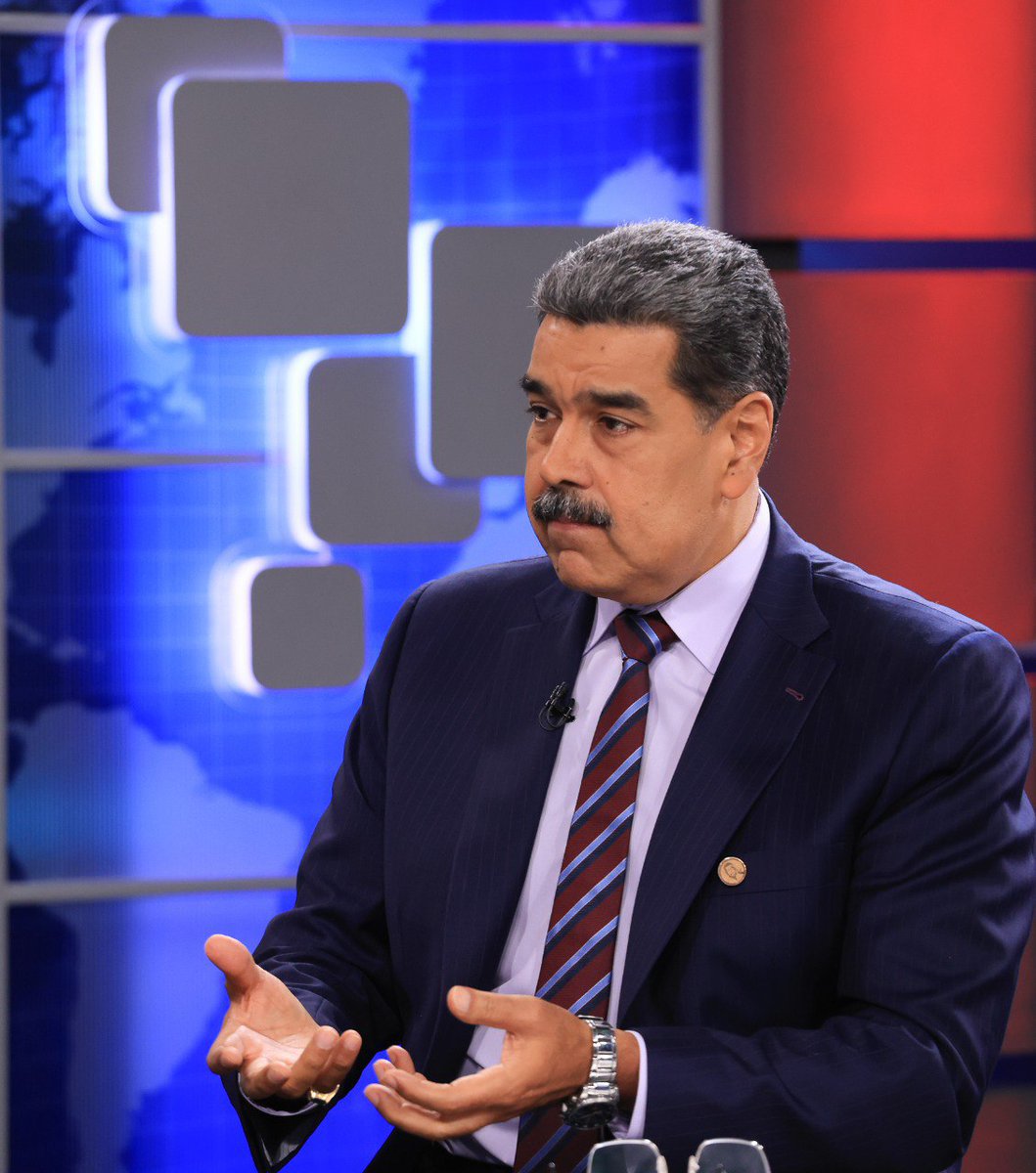 Comando Hugo Chávez (@hugochavezcmdo) on Twitter photo #EnFoto📷| Presidente de la República Bolivariana de Venezuela, <a href="/NicolasMaduro/">Nicolás Maduro</a>, envió sus mejores deseos a todas y todos los candidatos a alcaldes y concejales en las elecciones del próximo domingo #27Jul de 2025.
#CHCh #EnFoto📷| Presidente de la República Bolivariana de Venezuela, <a href="/NicolasMaduro/">Nicolás Maduro</a>, envió sus mejores deseos a todas y todos los candidatos a alcaldes y concejales en las elecciones del próximo domingo #27Jul de 2025.
#CHCh