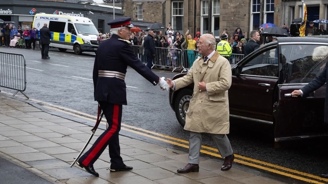 hrfca's tweet image. Their Majesties The King and Queen visited Kirkcaldy to commemorate the centenary of the town’s war memorial: hrfca.co.uk/news/king-and-…. 🏴👑🏴
@FifeCouncil @ArmyCadetsScot