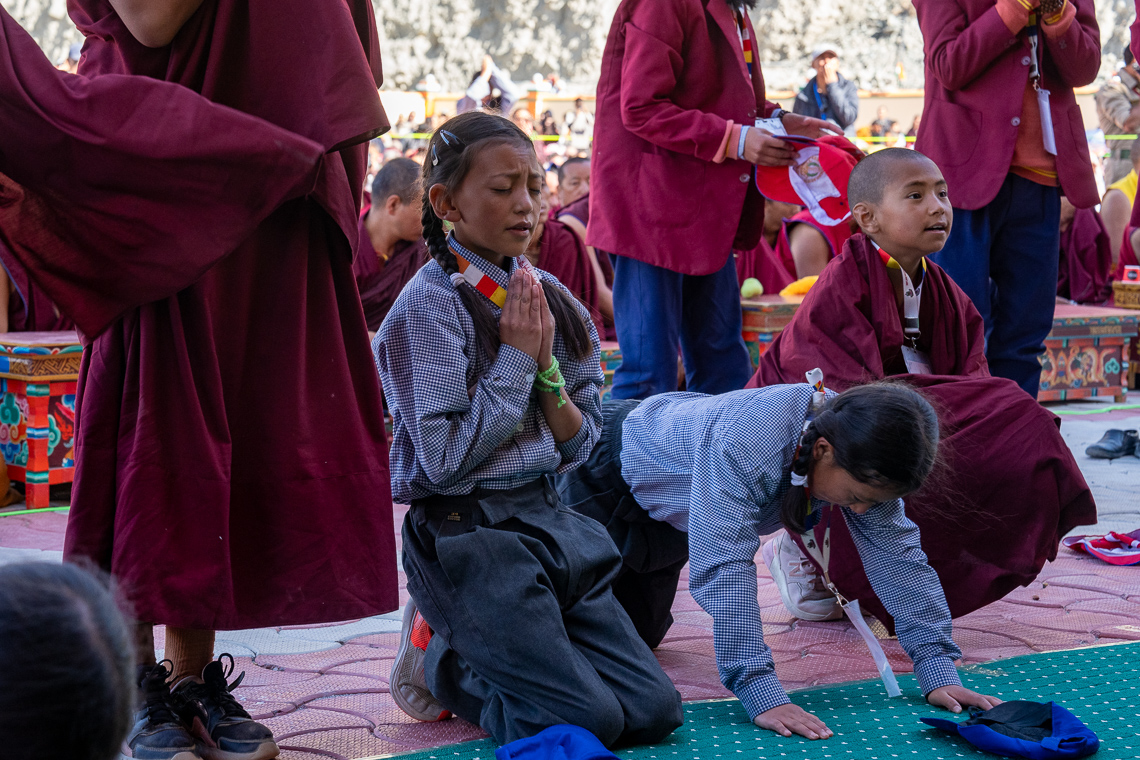 tibetdotcom's tweet image. 西藏精神領袖第十四世達賴喇嘛尊者於今天( 7 月 25 日)在印度中央直轄區拉達克藏斯卡的喀夏行宮,向數萬名藏斯卡及各方信眾講授宗喀巴大師所著《三主要道》期間的殊勝畫面一瞥..... 2025 年 7 月 25 日 攝影|Tenzin Choejor & Ven. Zamling Norbu|達賴喇嘛尊者辦公室