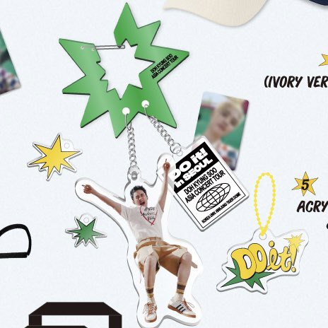 GuardianLshop's tweet photo. helping my friend to sell her loose slot DOit MD 

behind photobook photocard RM35
acrylic carabiner &amp; keyring set RM55

- exclude ems + local postage
- no backout
#pasarEXO #pasarEXOmy @pasar_EXO https://t.co/7O4GwYmB8Z