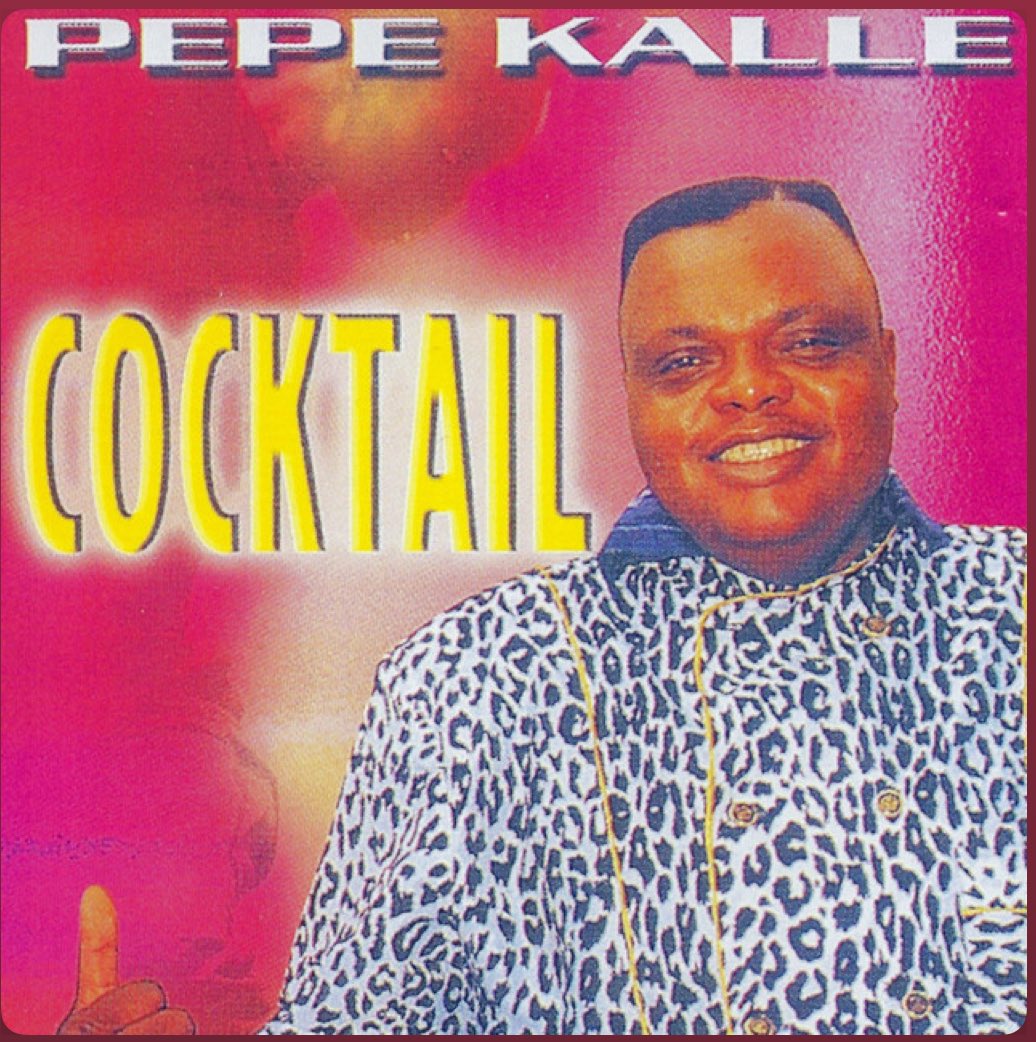 Spaggiari__'s tweet image. À mes yeux, c’est l’histoire la plus triste de la musique congolaise.
Pepe Kallé, géant parmi les géants, livre Cocktail en 1998. 

Il sent le tournant musical, il s’adapte, il s’élève… et rugit fort dès « La Rumba. »
Mais ce rugissement sera le dernier. 

Il meurt la même…