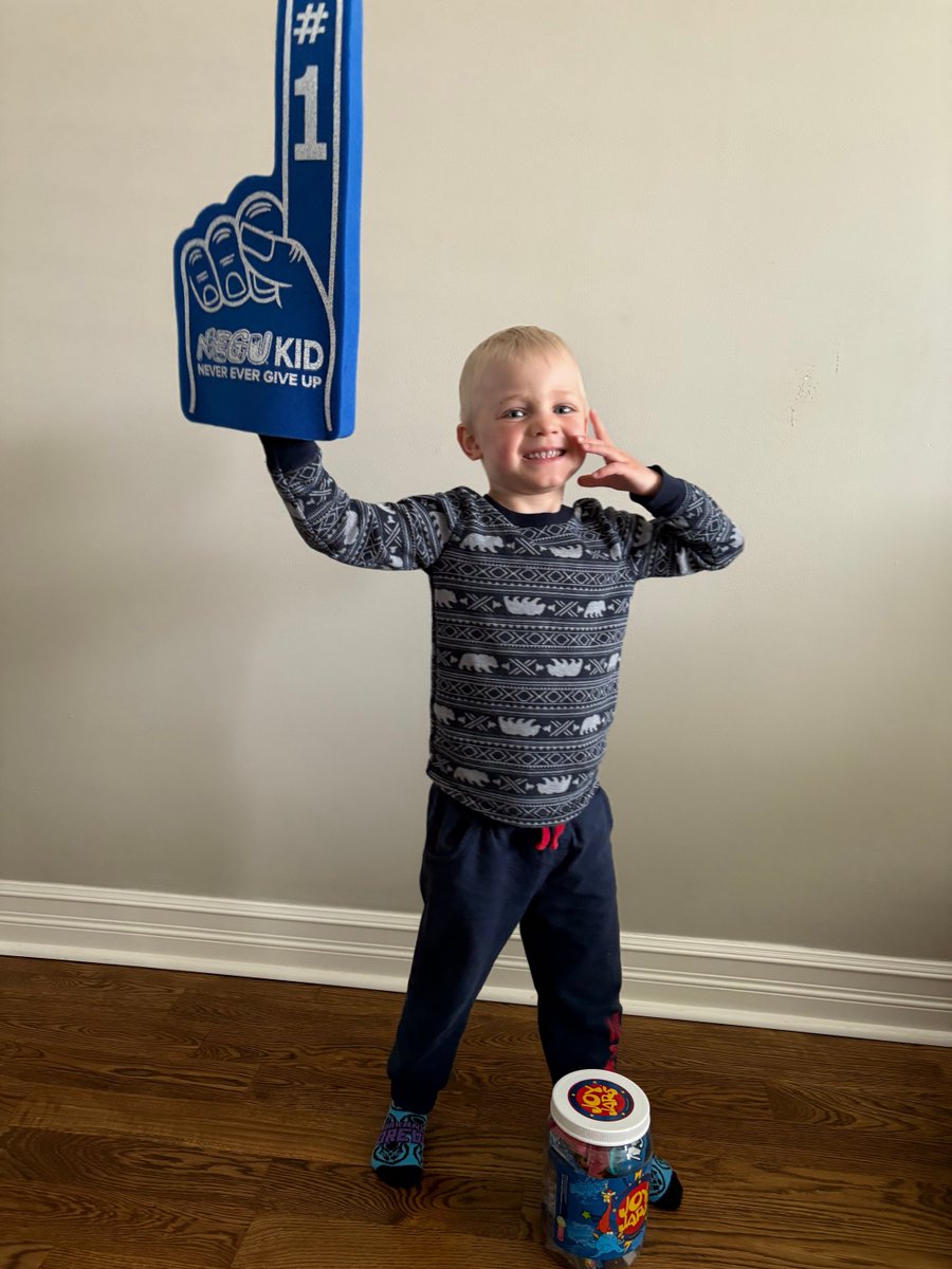 TeamNEGU's tweet image. 🎉 Yahoo! Let’s give a BIG cheer for Connor from 🇨🇦.! This amazing, strong warrior is just four years old and is fighting leukemia like a true champ. 💪✨ His courage and strength are an inspiration to us all!  Let’s flood Connor with love, support, and encouragement 💛 #NEGU