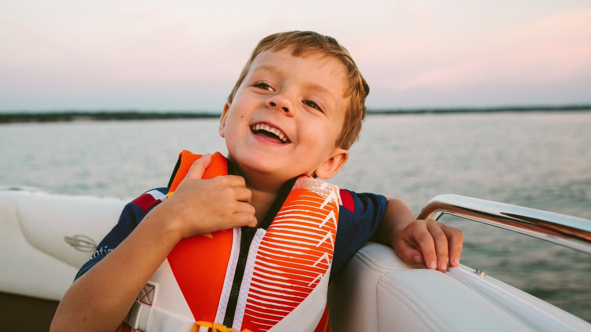 Township of Tiny (@tinytownship) on Twitter photo 📣 Reminder to all boaters that the speed limit within 300m of shore is 10km/hr in Tiny between Concession 1 and Concession 16. This speed limit is enforced by the <a href="/OPP_CR/">OPP Central Region</a> and helps to ensure that swimmers can safely enjoy the water too.
Let's keep everyone safe this summer 🌊🛥️ 📣 Reminder to all boaters that the speed limit within 300m of shore is 10km/hr in Tiny between Concession 1 and Concession 16. This speed limit is enforced by the <a href="/OPP_CR/">OPP Central Region</a> and helps to ensure that swimmers can safely enjoy the water too.
Let's keep everyone safe this summer 🌊🛥️