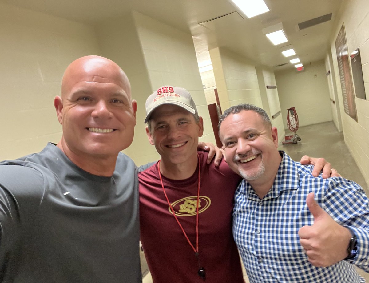 StevenGreek1's tweet image. Enjoying Saginaw with some great people, leaders, and world changers! @CoachMDeWitt @SaginawFootball