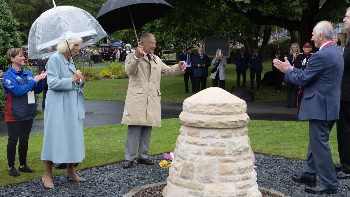 hrfca's tweet image. Their Majesties The King and Queen visited Kirkcaldy to commemorate the centenary of the town’s war memorial: hrfca.co.uk/news/king-and-…. 🏴👑🏴
@FifeCouncil @ArmyCadetsScot