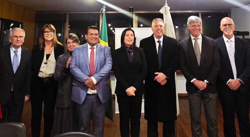 [PT] 🌆 Dois projetos estratégicos do Brasil 🇧🇷 receberão financiamento do FOCEM.  Ambos se executarão no estado do Mato Grosso do Sul e contarão com um montante de cooperação não reembolsável da ordem de 💰16 milhões de dólares.

[ES] 🌆 Dos proyectos estratégicos de Brasil 🇧🇷