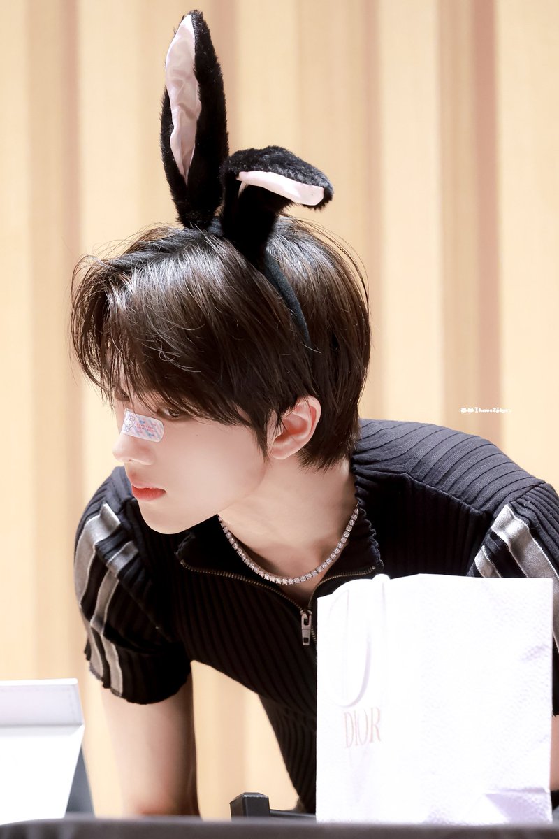 jii_o_iij's tweet image. 아니 진ㅋ차 에바야 ㅋㅋ...