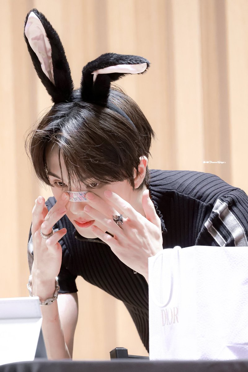 jii_o_iij's tweet image. 아니 진ㅋ차 에바야 ㅋㅋ...
