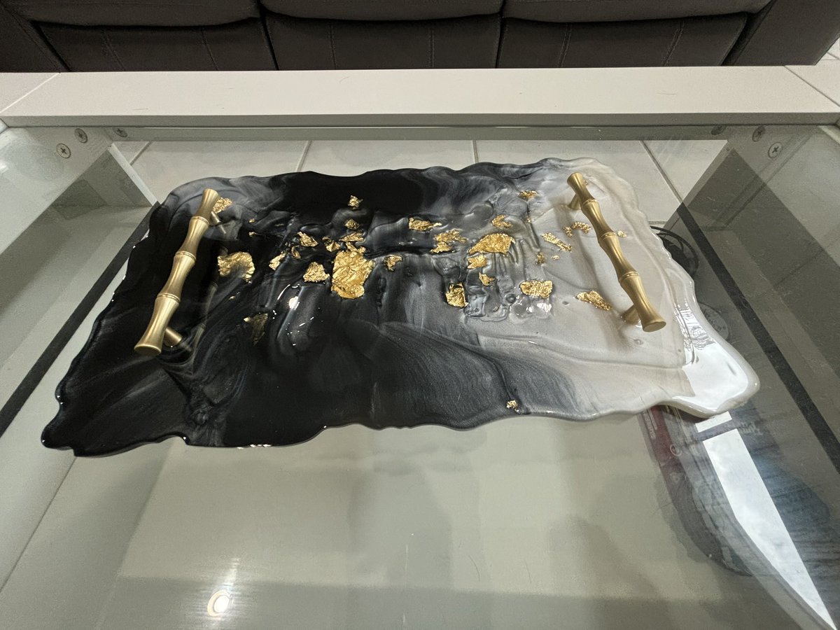 RadResinCo's tweet image. Custom wedding gift order in the works ๐
Black and White marble style resin tray w/gold flakes. Matching coasters coming soon ๐