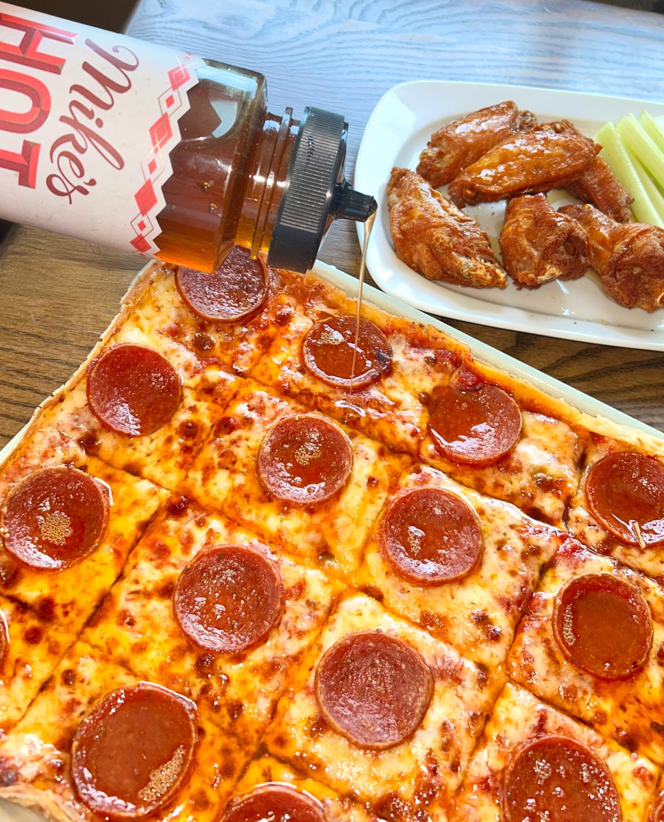 Ledo Pizza (@ledopizza) on Twitter photo ‼️$100 Ledo Pizza gift card GIVEAWAYYY‼️
TO ENTER:
1️⃣ Retweet this post and follow <a href="/LedoPizza/">Ledo Pizza</a>
2️⃣ Comment your fav pizza topping and tag a friend below!
Giveaway ends at 10 PM tonight! ‼️$100 Ledo Pizza gift card GIVEAWAYYY‼️
TO ENTER:
1️⃣ Retweet this post and follow <a href="/LedoPizza/">Ledo Pizza</a>
2️⃣ Comment your fav pizza topping and tag a friend below!
Giveaway ends at 10 PM tonight!