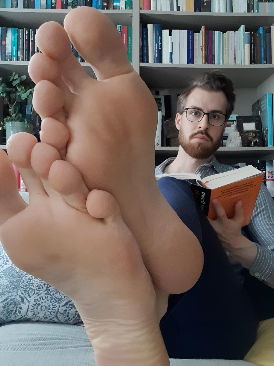 A footstool would be comfortable. Need a submissive volunteer who can stand kneeling on the floor for a long time...