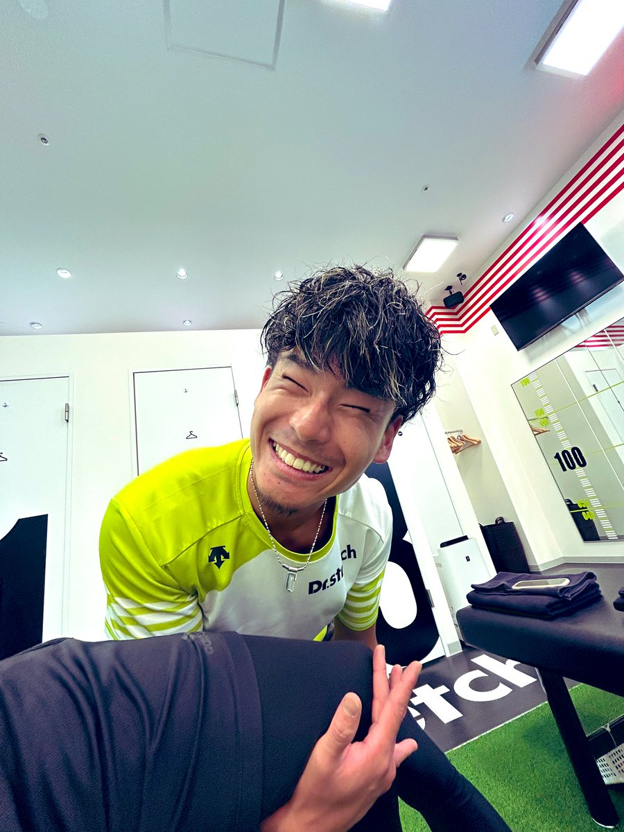 【井内大智】
丘サーファー井内くん！🏄
熱さ💯行動💯笑顔120点！！😁✨
熱い想いを胸にお客様の為にこれからも考えて行動していきましょうね！🔥
頼りにしてます！マニュ2号機🤖
ケアありがとうございます😊

#ドクターストレッチ
#ららぽーと甲子園店