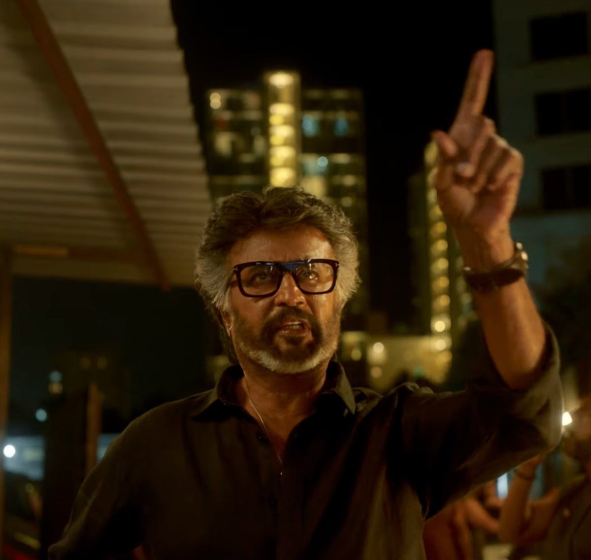RajiniGuruRG's tweet image. அந்த லோகேஷ் கமல் பொண்ணு ரெண்டு பேரும் கூலி சம்பந்தமா மீடியாவுல அமர்ந்து கொண்டு பேசாமல் இருக்க சன் நிறுவனம் @sunpictures தடை விதிக்க வேண்டும்
இவர்களின் பேச்சு படத்திற்கு பலத்தை கொடுக்க வில்லை மாறாக எரிச்சலை வரவழைக்கிறது
#Thalaivar #SuperstarRajinikanth #50YearsOfRajinism…